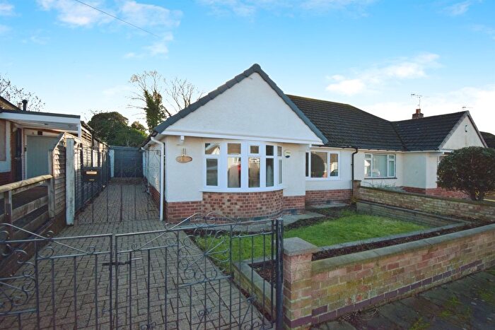3 Bedroom Semi Detached Bungalow For Sale In Foxhunter Drive, Oadby, Leicester, LE2