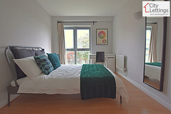 2 Bedroom Apartment To Rent In Portland Square, Arboretum, NG7