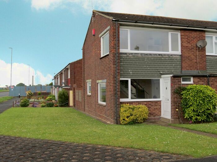 2 Bedroom End Of Terrace House To Rent In Paddock Walk, Cosham, Portsmouth, PO6