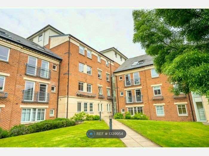 2 Bedroom Flat To Rent In Fulford Place, York, YO10