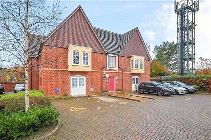 2 Bedroom Flat To Rent In Verwood, BH31