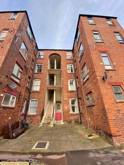 1 Bedroom Flat To Rent In Steamer Street, Barrow-In-Furness, Barrow-In-Furness, LA14