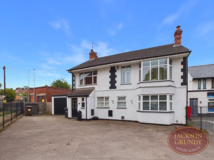 5 Bedroom Detached House For Sale In Kingsley Road, Northampton, NN2