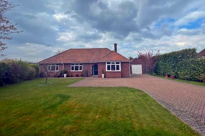 4 Bedroom Detached House For Sale In Kingsey Road, Thame, OX9