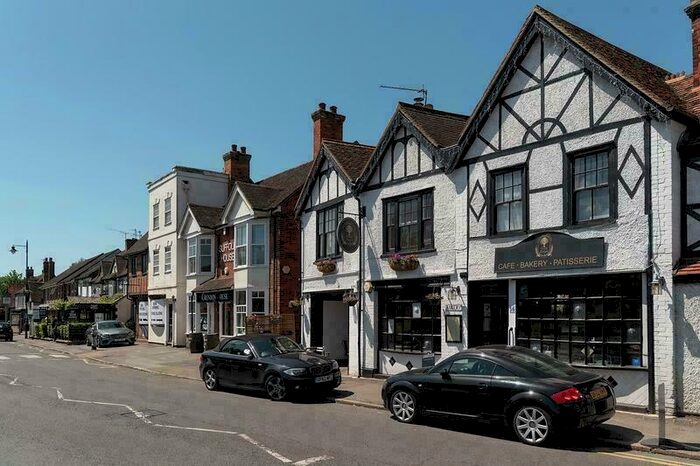 2 Bedroom Retirement Property For Sale In Wycombe Lane, Wooburn Green, HP10