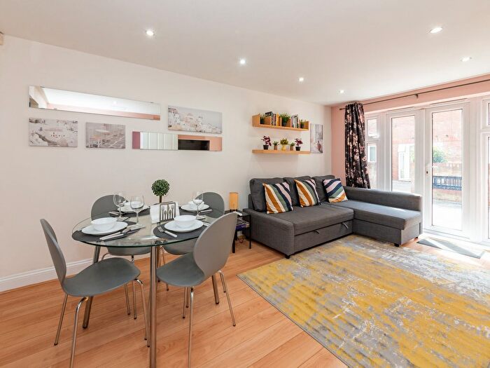 1 Bedroom Flat To Rent In The Picture House, Reading, RG1