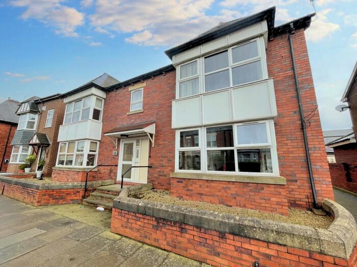 1 Bedroom Flat For Sale In Horsley Hill Road, Westoe, South Shields, Tyne And Wear, NE33