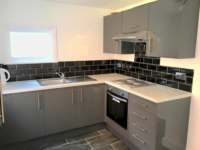 1 Bedroom Flat To Rent In Westgate Court, West Street, Dunstable, LU6