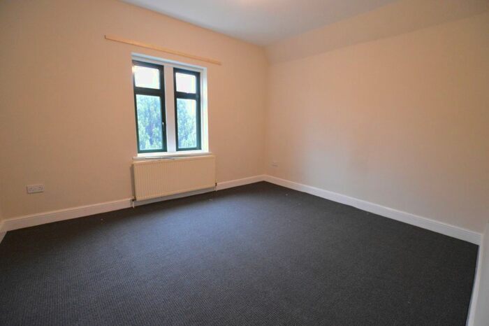 2 Bedroom Flat To Rent In Vestry Road, Walthamstow, E17