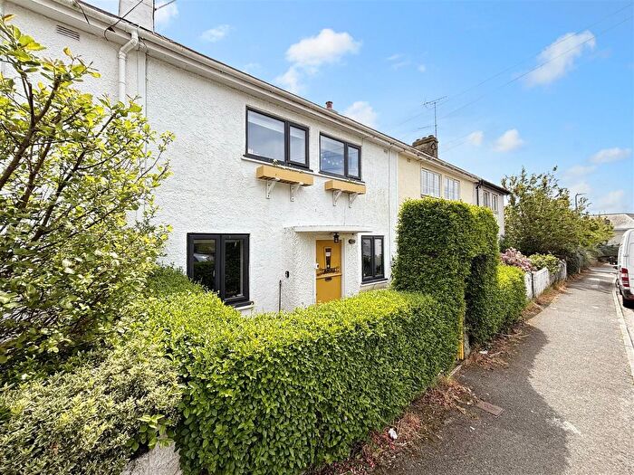 2 Bedroom Terraced House For Sale In Trevethan Road, Falmouth, TR11