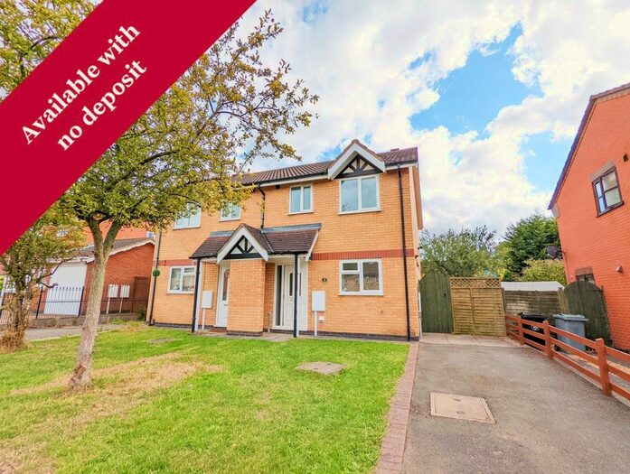 3 Bedroom Semi-Detached House To Rent In Sunningdale, Grantham, NG31