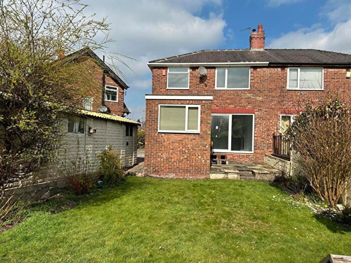 3 Bedroom Semi-Detached House To Rent In Hastings Road, Prestwich, M25