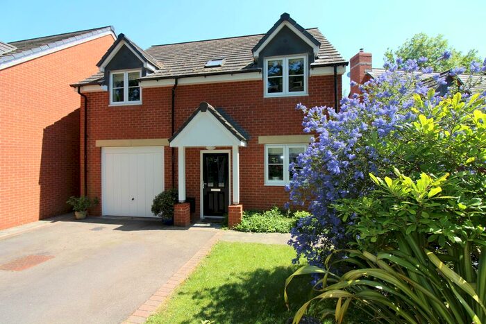4 Bedroom Detached House For Sale In The Grange, Hook Norton, OX15