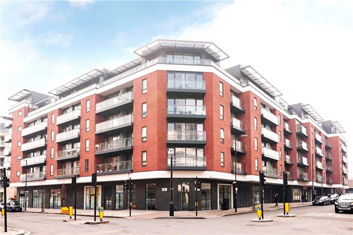 1 Bedroom Apartment To Rent In Central Street, London, EC1V