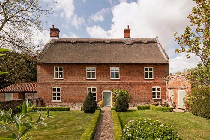5 Bedroom Detached House For Sale In Station Road, Honing, North Walsham, Norfolk, NR28