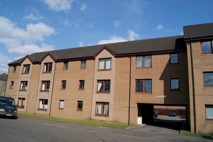 2 Bedroom Flat To Rent In Forth Court, Riverside, FK8