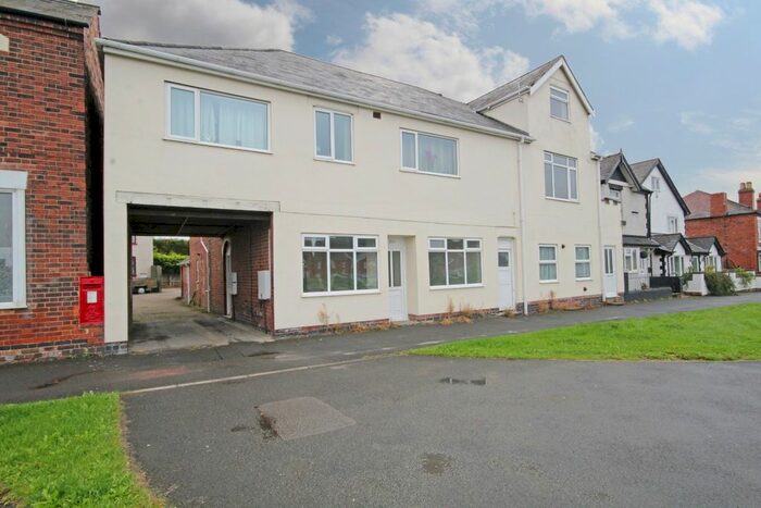 2 Bedroom Flat To Rent In Castle Road, Castle Gresley, Swadlincote, Derbyshire, DE11