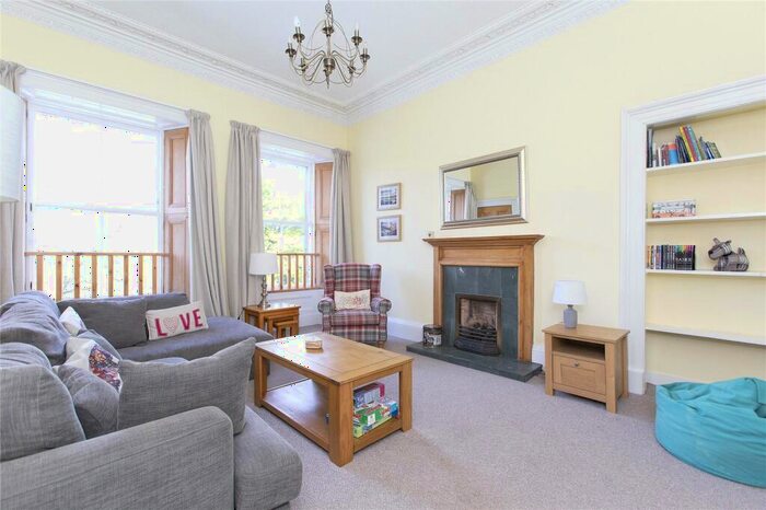 3 Bedroom Flat To Rent In Hope Park Crescent, Meadows, Edinburgh, EH8
