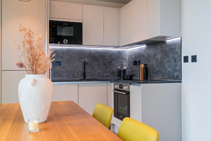 2 Bedroom Apartment To Rent In Bendix Street, Manchester, Greater Manchester, M4