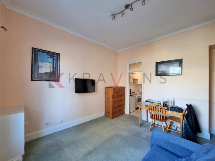 1 Bedroom Flat To Rent In Westbourne Terrace, Paddington, Lancaster Gate, W2