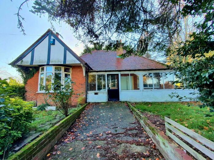 2 Bedroom Detached Bungalow For Sale In Watercress Lane, Canterbury, CT3