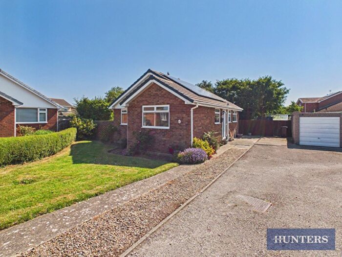 2 Bedroom Detached Bungalow For Sale In Cedar Grove, Filey, North Yorkshire, YO14