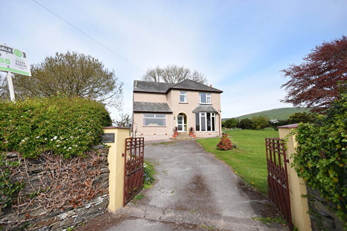 5 Bedroom Detached House For Sale In Sandside, Kirkby-in-Furness, LA17