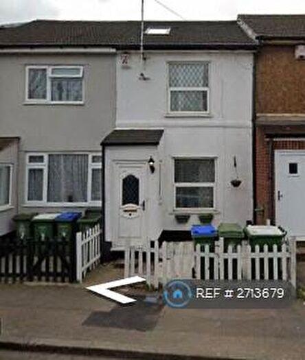 3 Bedroom Terraced House To Rent In Crescent Road, Erith, DA8