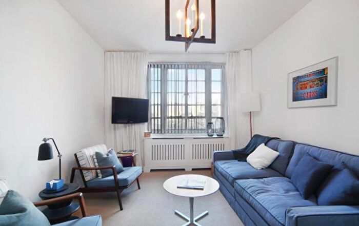 2 Bedroom Apartment To Rent In Hall Road, St John's Wood, London, NW8