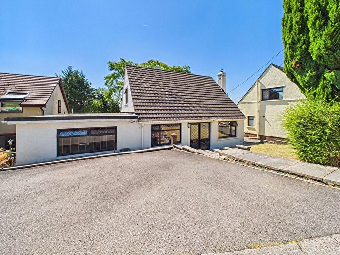 4 Bedroom Detached House For Sale In Lucy Road, Neath, SA10