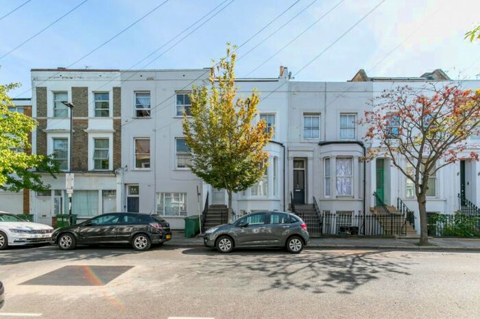 Studio To Rent In Berriman Road, London, N7