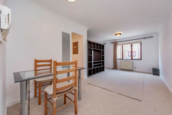 Studio To Rent In Ranelagh Gardens, London SW6