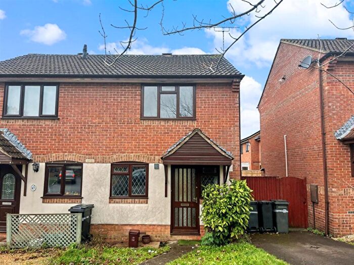 2 Bedroom House To Rent In Blackmore Chase, Wincanton, BA9