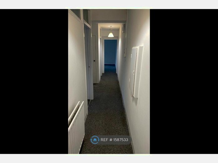 1 Bedroom Flat To Rent In Pippenhall, London, SE9