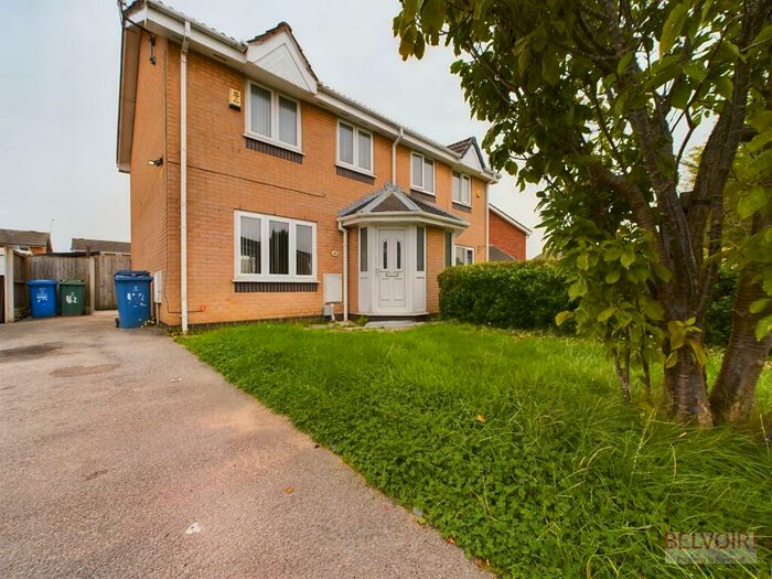 3 Bedroom Semi-Detached House To Rent In Lindisfarne Drive, Croxteth Country Park, Liverpool, L12