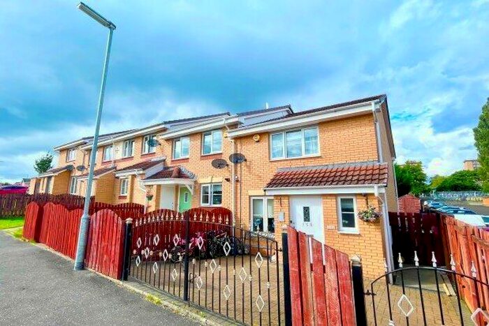 3 Bedroom Property To Rent In Newhouse Road, Glasgow, G42