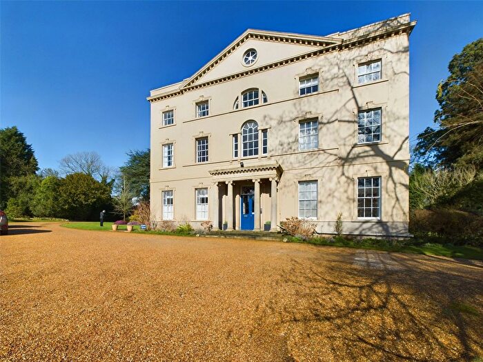 2 Bedroom Flat For Sale In Bevere Green, Bevere, Worcester, Worcestershire, WR3