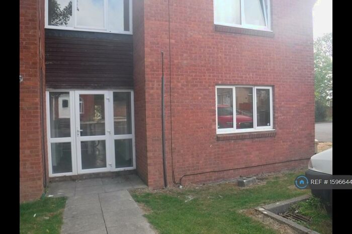 Studio To Rent In Eastleaze, Eastleaze, Swindon, SN5