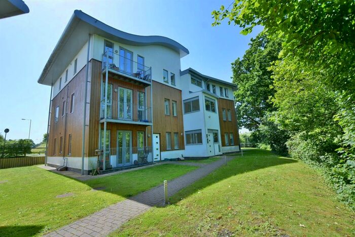 2 Bedroom Flat To Rent In Verwood, Dorset, BH31