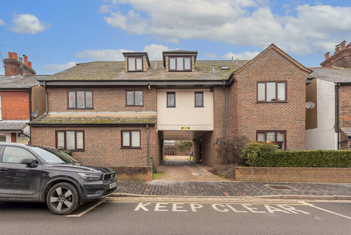 1 Bedroom Apartment To Rent In Culver Road, St. Albans, Hertfordshire, AL1