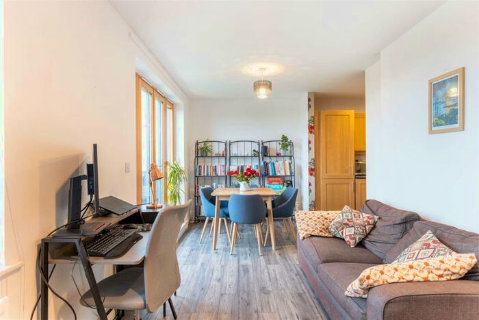 1 Bedroom Flat To Rent In Plough Close, Kensal Green, NW10