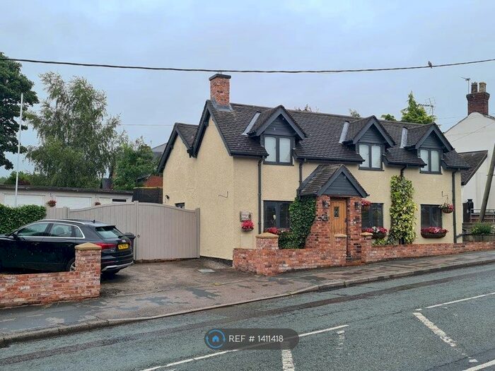 4 Bedroom Detached House To Rent In Congleton Road North, Cheshire, ST7