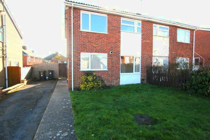 3 Bedroom Semi-Detached House To Rent In Langham Road, Raunds, NN9