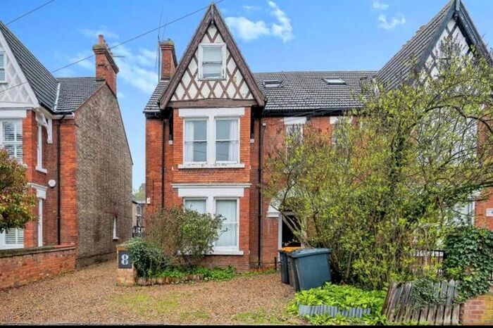 1 Bedroom Flat To Rent In Flat St Georges Road, Bedford, MK40