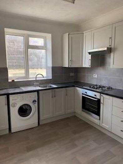 2 Bedroom Flat To Rent In Grantham Road, Boscombe, Bournemouth BH1