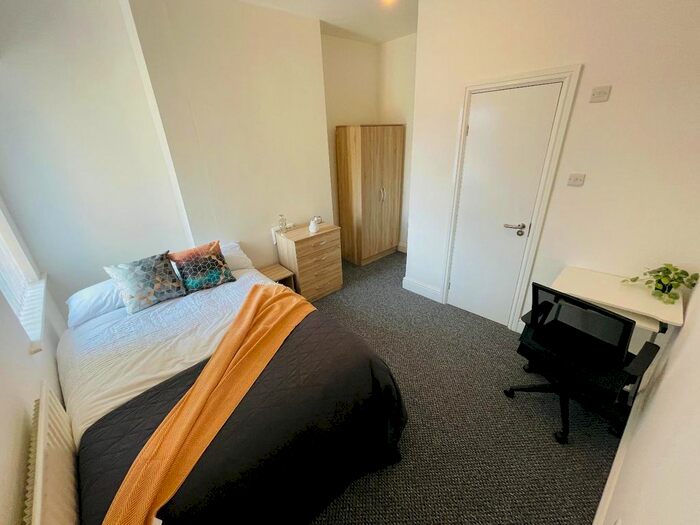 1 Bedroom Property To Rent In Princes Road, Hartshill, Stoke-On-Trent, ST4