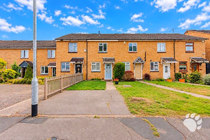 3 Bedroom Terraced House For Sale In Latimer Drive, Steeple View, SS15
