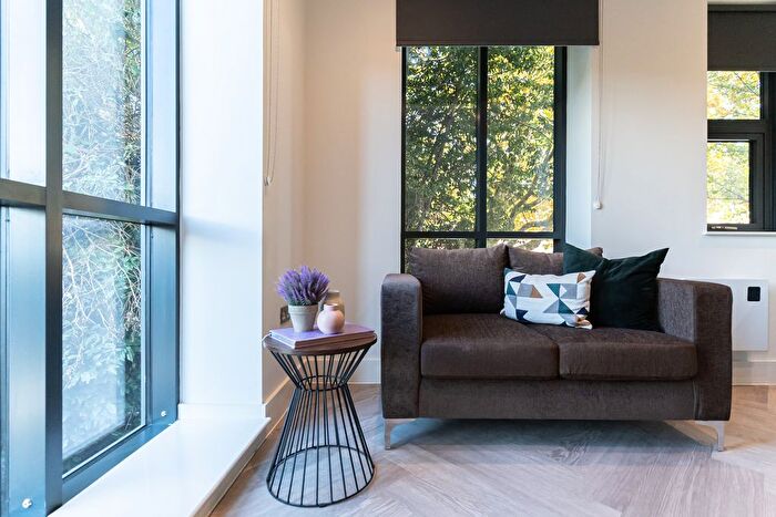 1 Bedroom Flat To Rent In Salford, M50