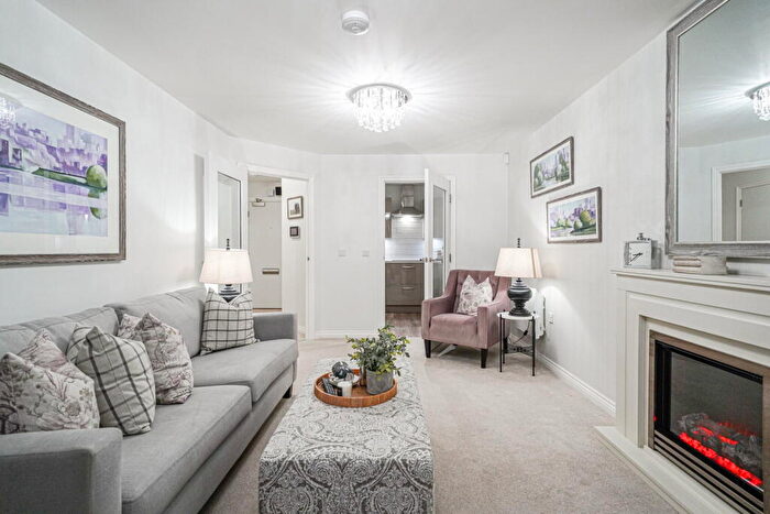 1 Bedroom Retirement Property For Sale In St Nicolas Lodge, Apartment, High Meadow Road Kings Norton, B38