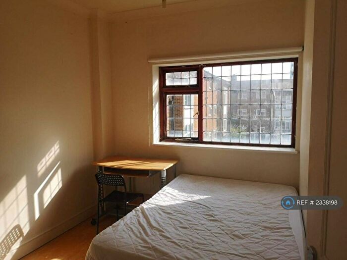 6 Bedroom Semi-Detached House To Rent In Parks View, Brighton, BN2